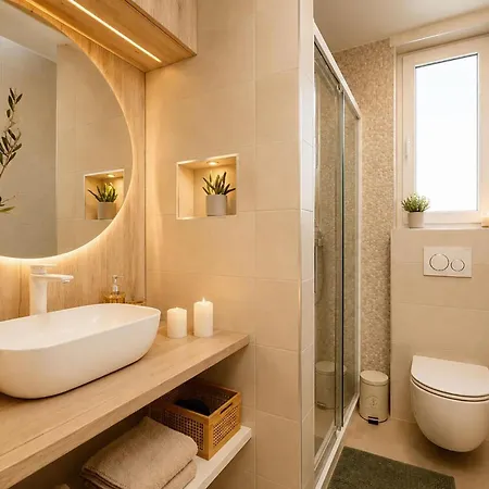1 Bedroom Awesome In Appartement Vir